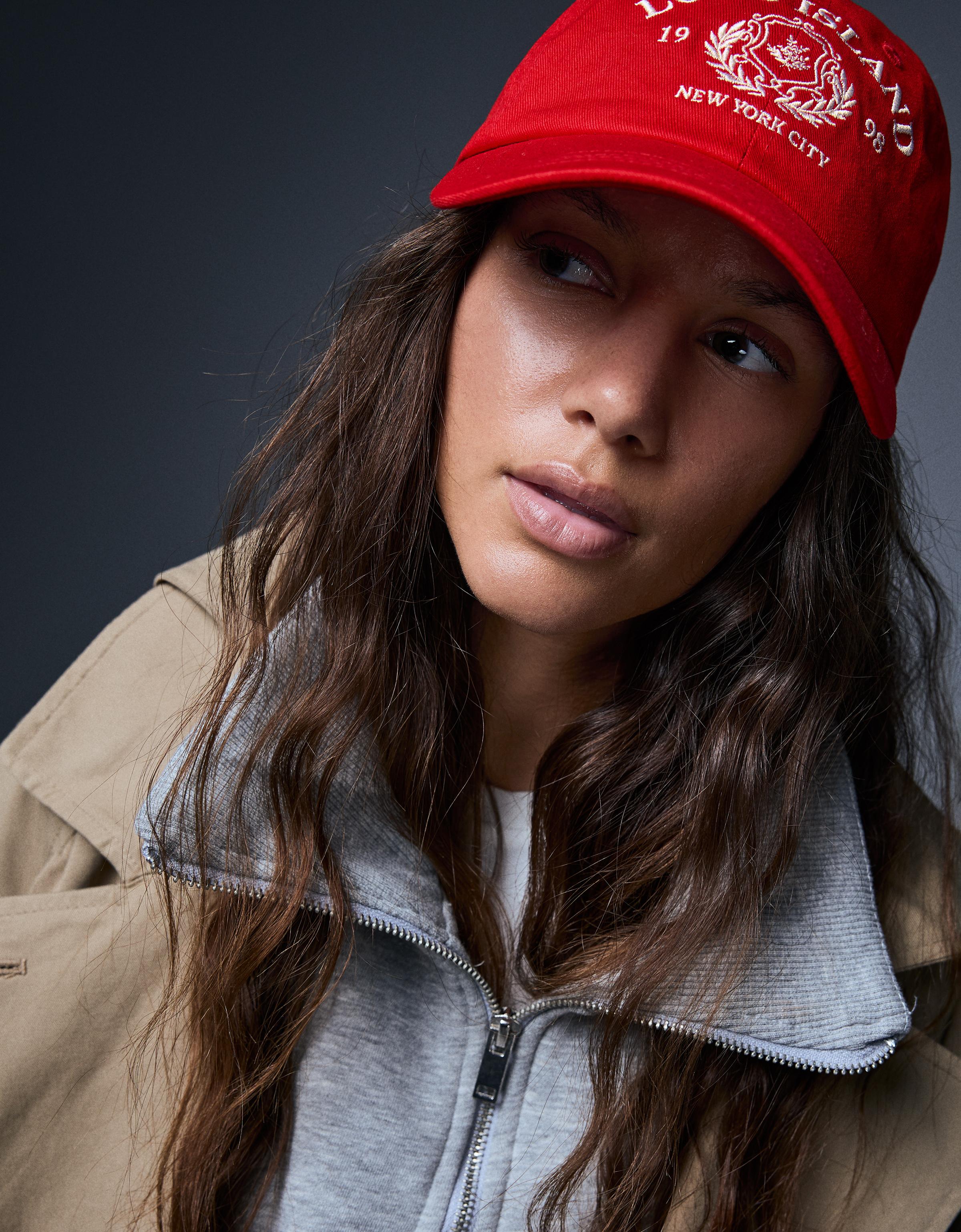 Bershka İşlemeli Şapka görsel 6