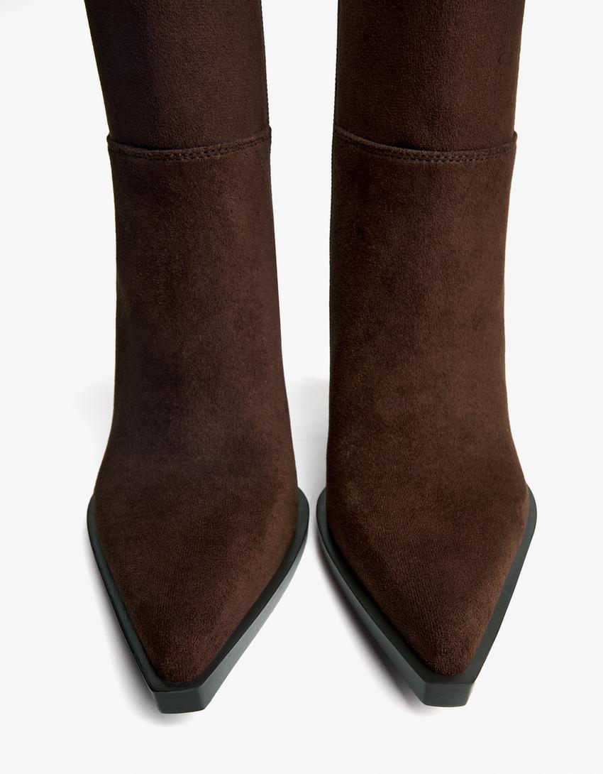 Stiefelette mit Westernabsatz-Braun