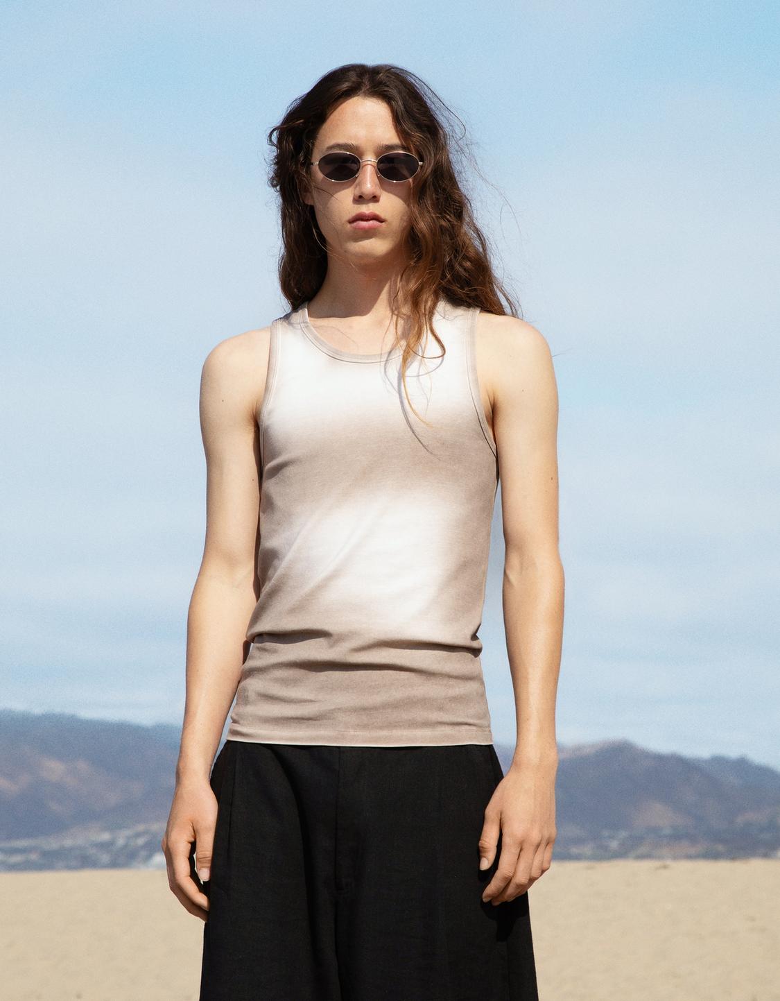 Ribbed strappy T-shirt with spray detail