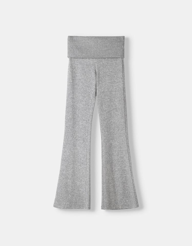 Pantalón flare cintura vuelta