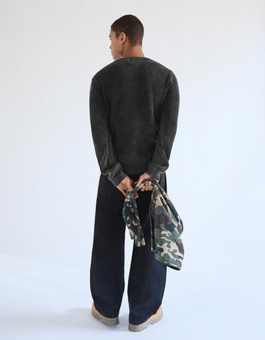 Washed-effect henley jumper — Black 2