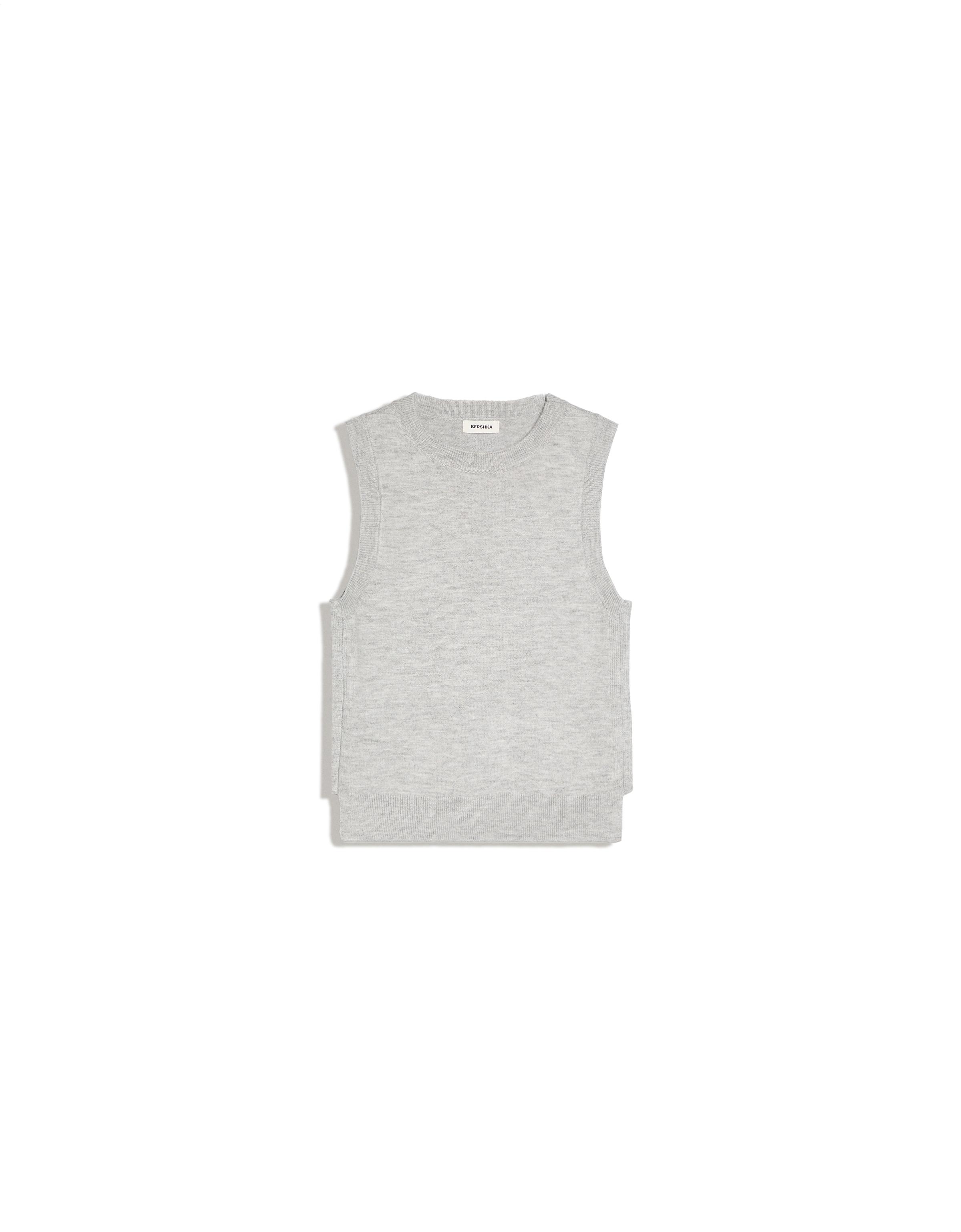 Sleeveless knit top — Grey