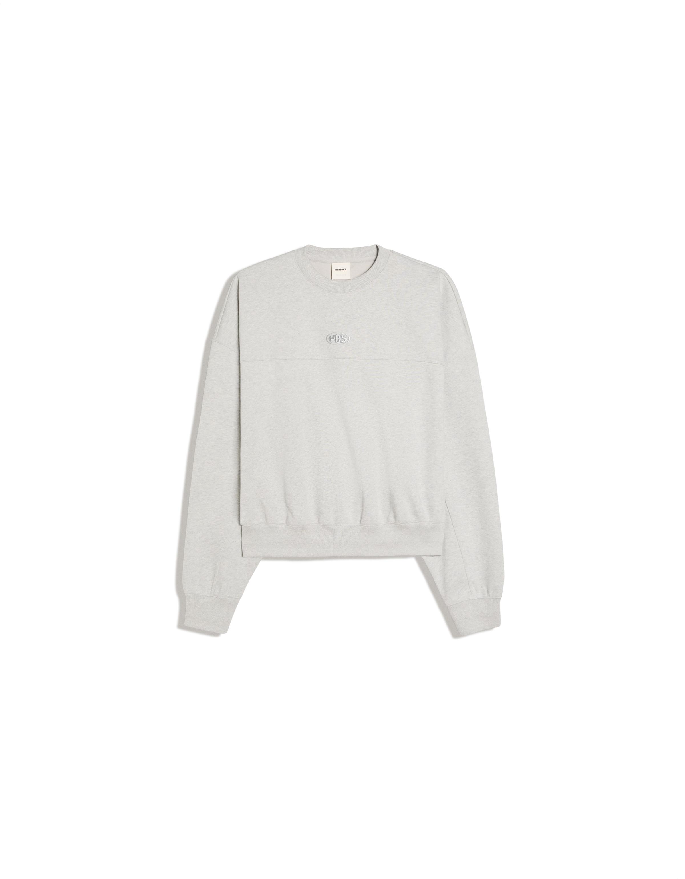 Round neck patch sweatshirt — Grey