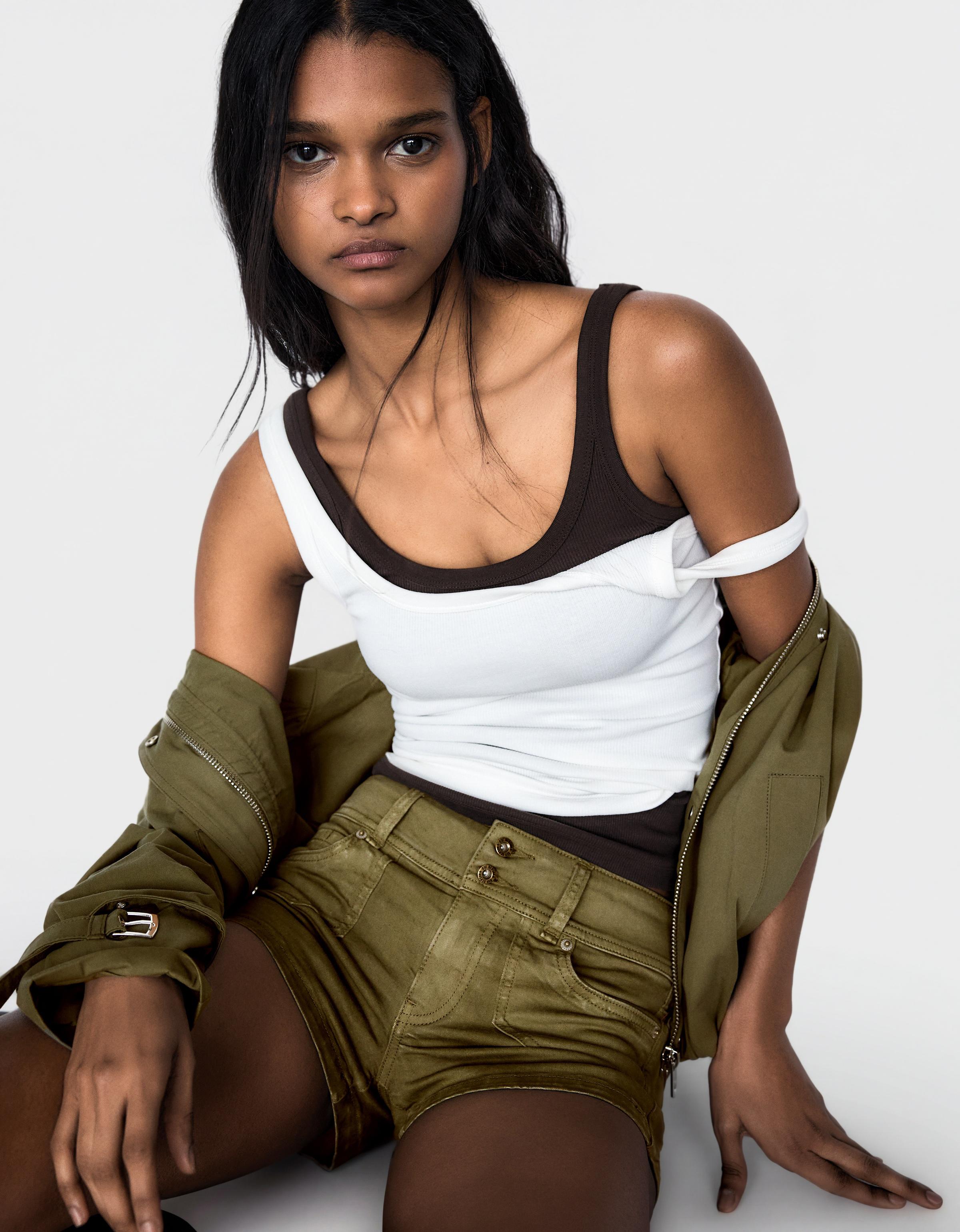 İşlemeli mini denim şort - Görsel 125