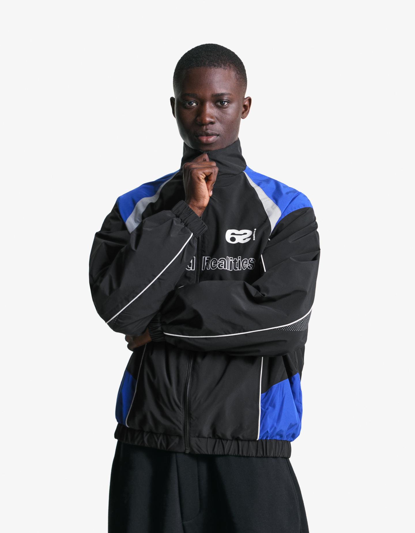 Bershka techniczna kurtka z nadrukiem czarny