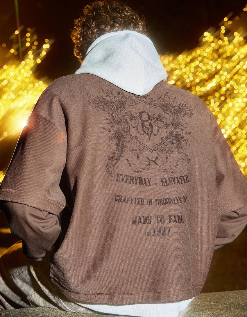 Jersey doble manga print-Marrón