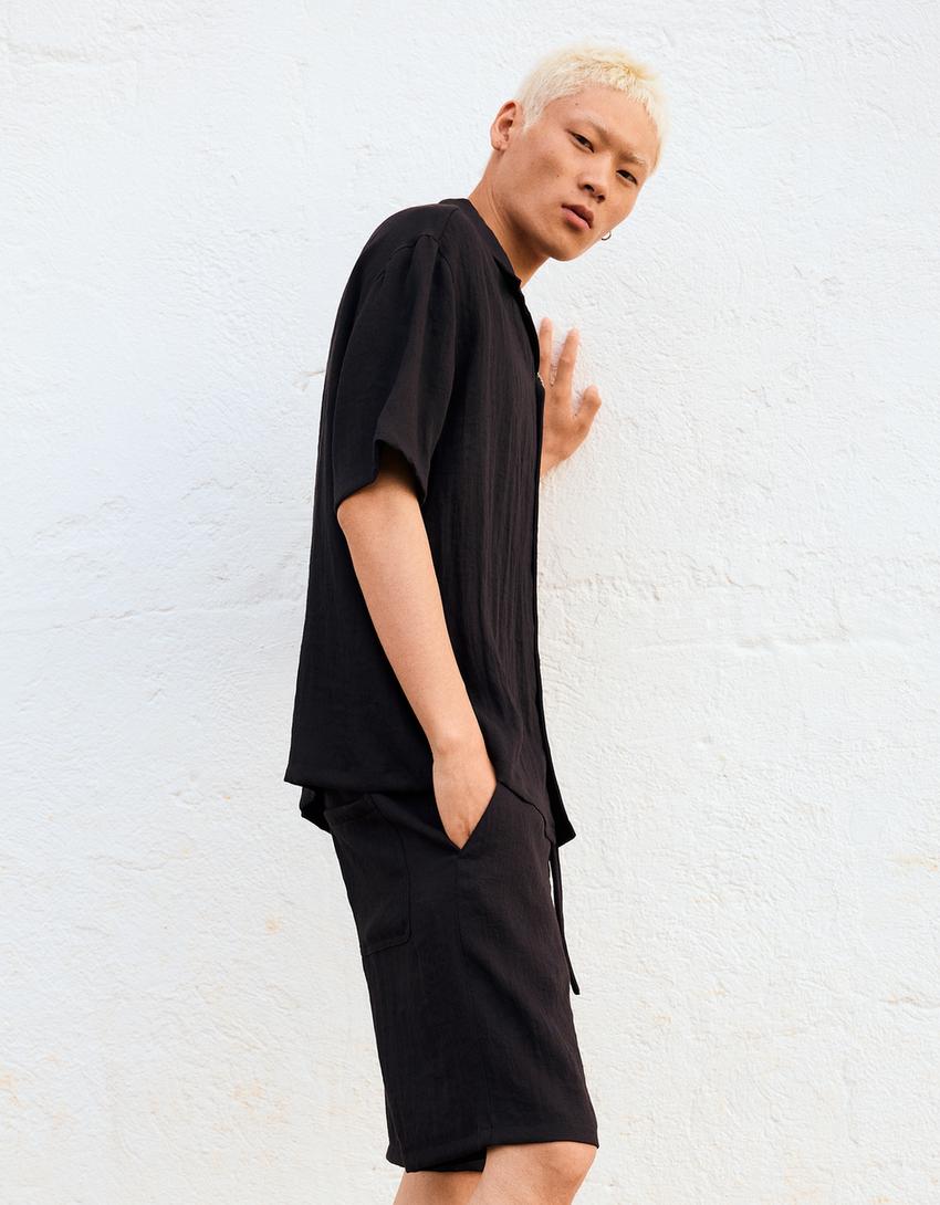 Rustic jogger Bermuda shorts-Black