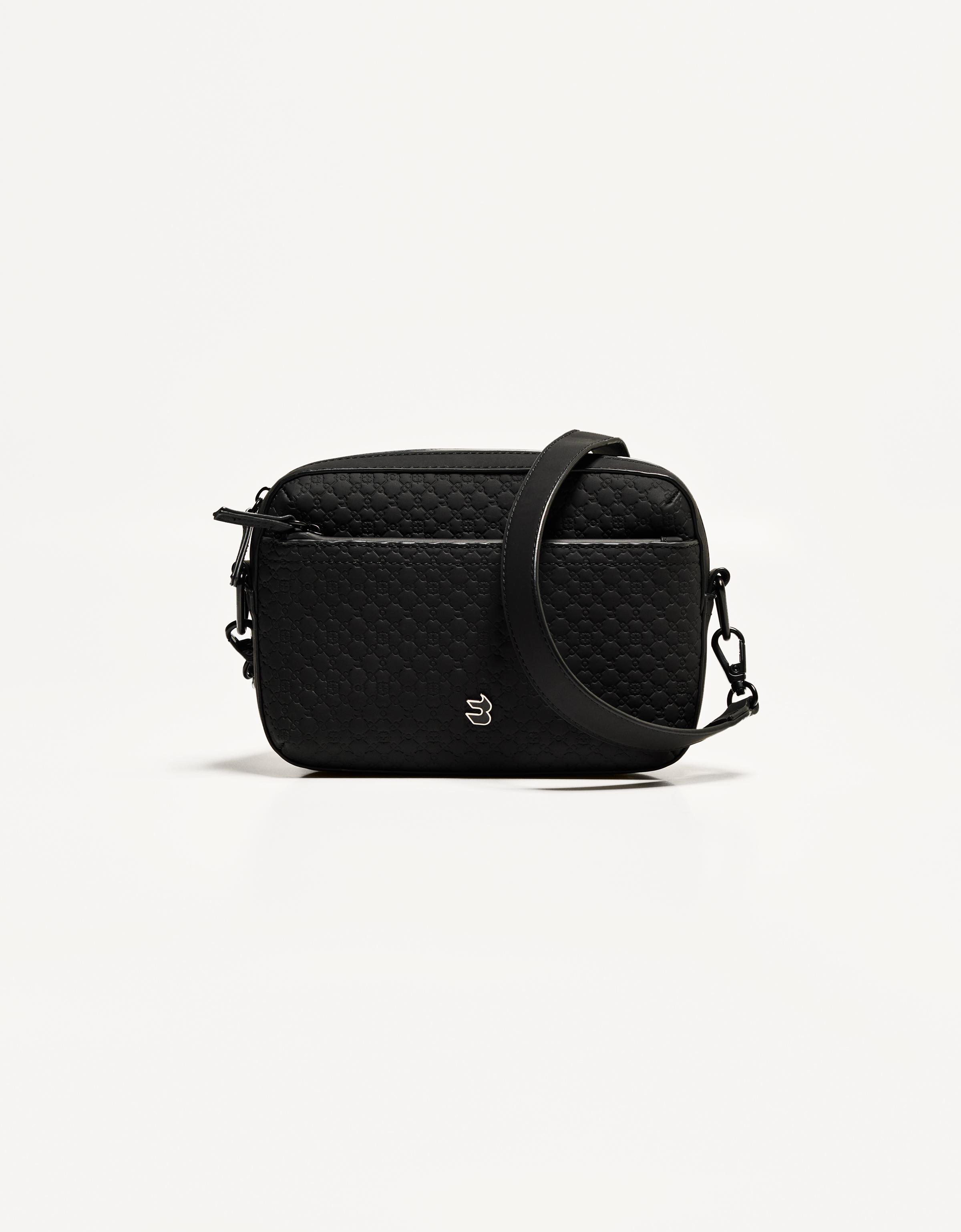 Bershka Crossbody-Tasche Mit Gummiertem Finish Und Monogramm Herren Schwarz