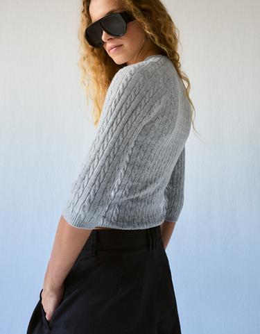 Cable knit round neck jumper — Grey 2
