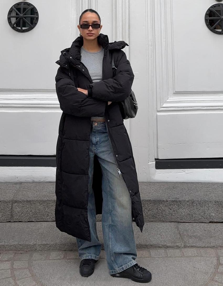 Long hooded water-repellent puffy coat-Black