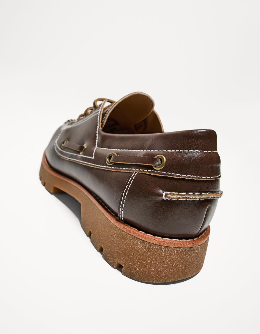 حذاء موكاسين بخياطة محيطية-بني