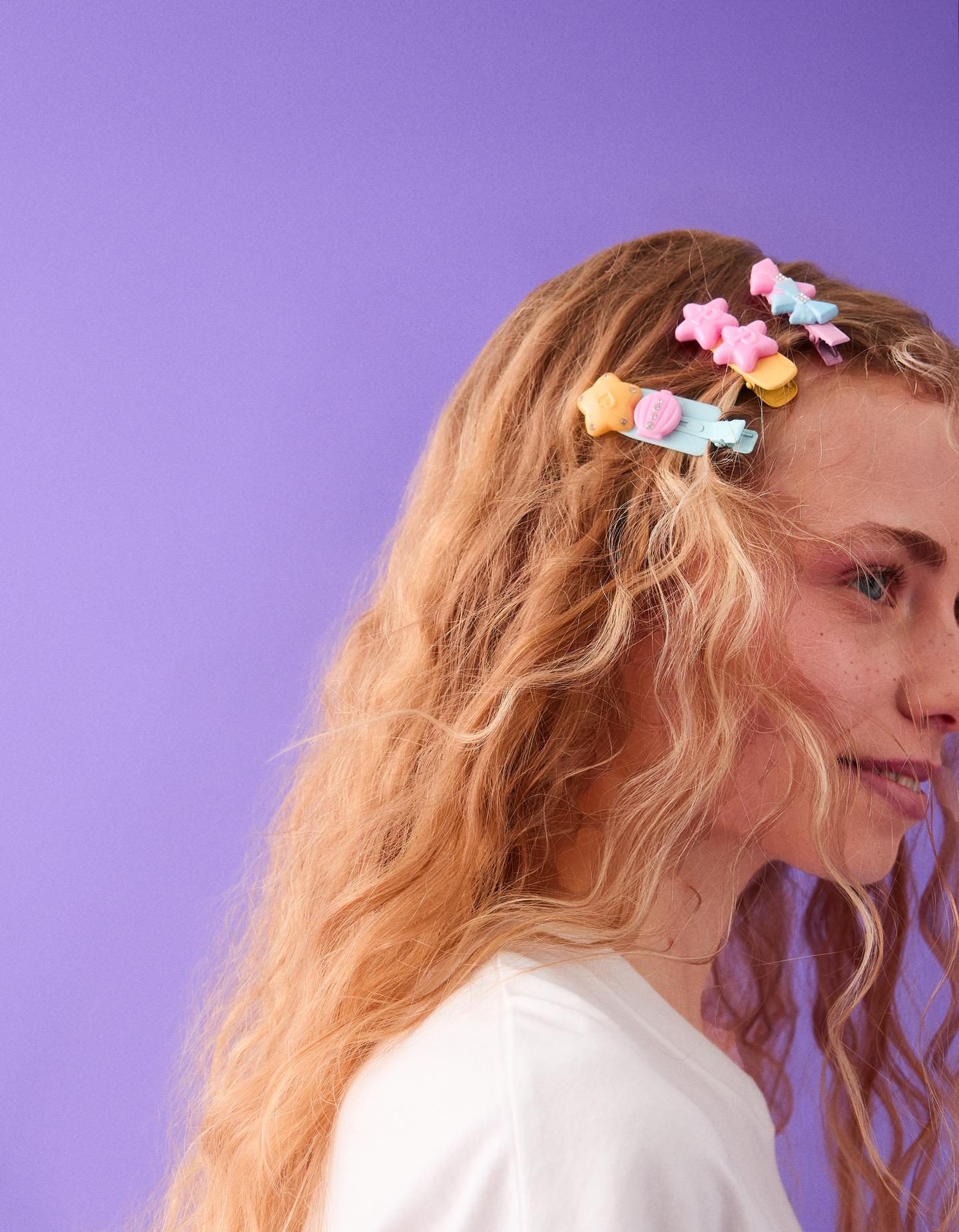 Bershka zestaw spinek do włosów polly pocket różowy