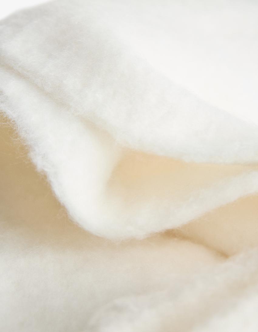 Solid-coloured scarf-Cream-1