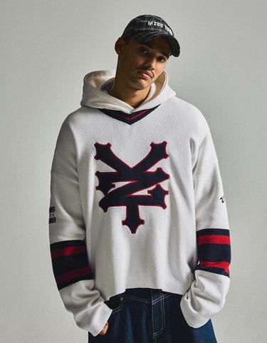 ZOO YORK embroidered V-neck jumper — Off white 1