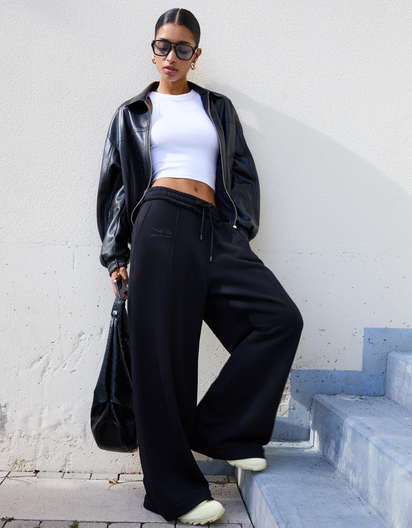 Plush pants with out of core logo-Black-2