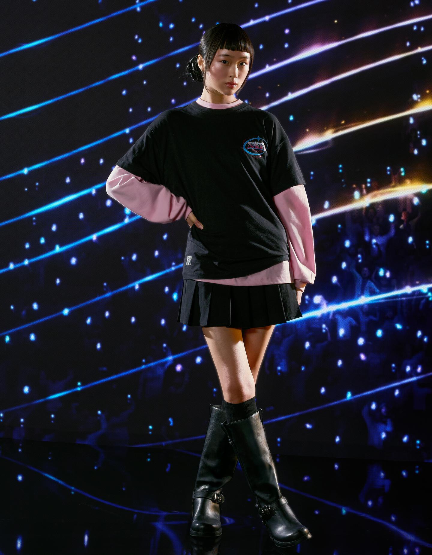 Bershka koszulka kpop demon hunters saja boys z krótkim rękawem i nadrukiem z filtrem cyfrowym czarny