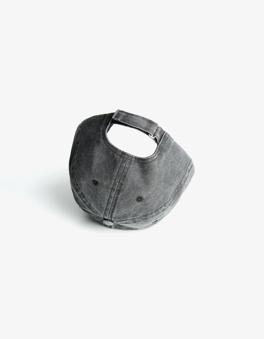 Embroidered cap-Black-1