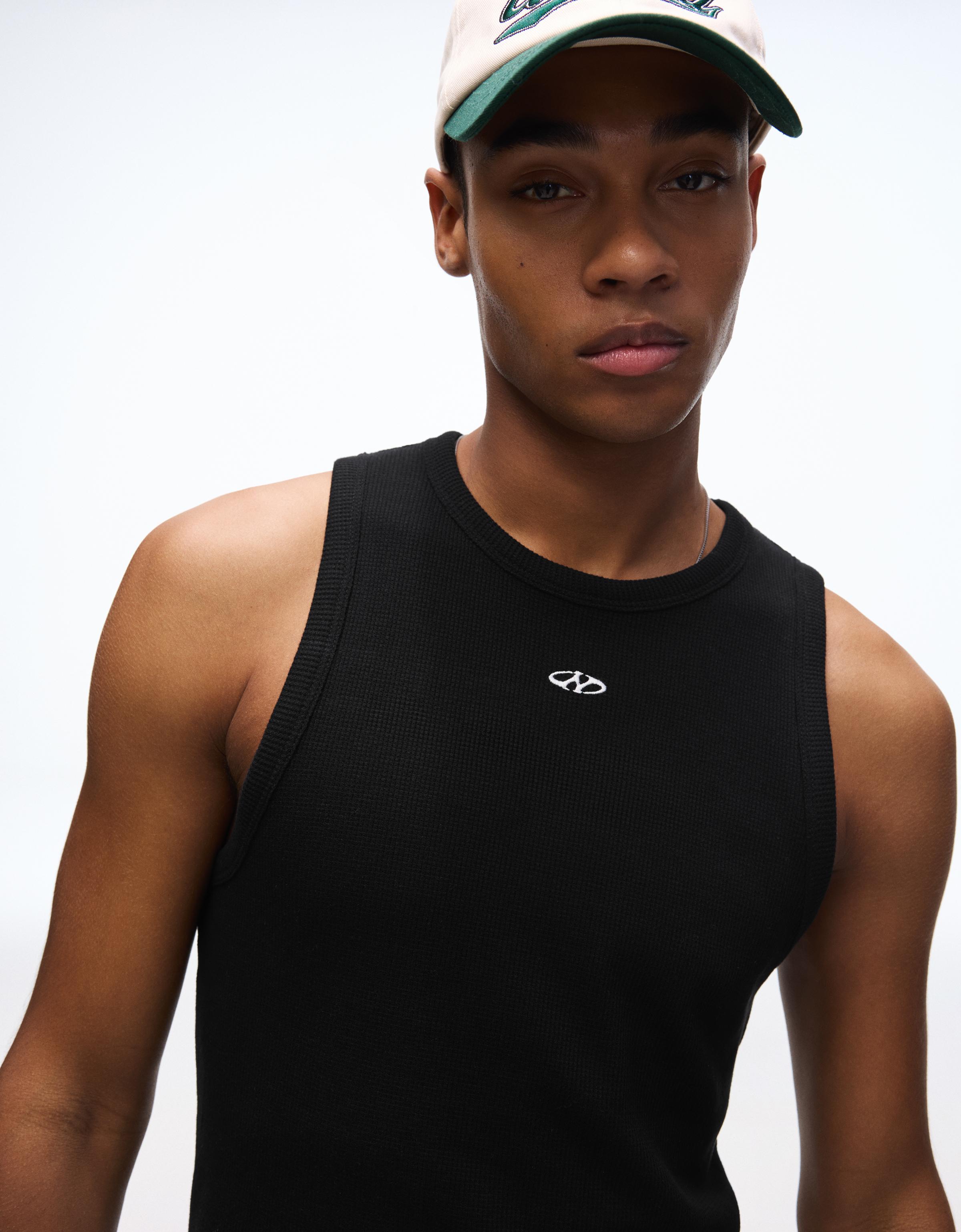 Waffle print vest top — Black