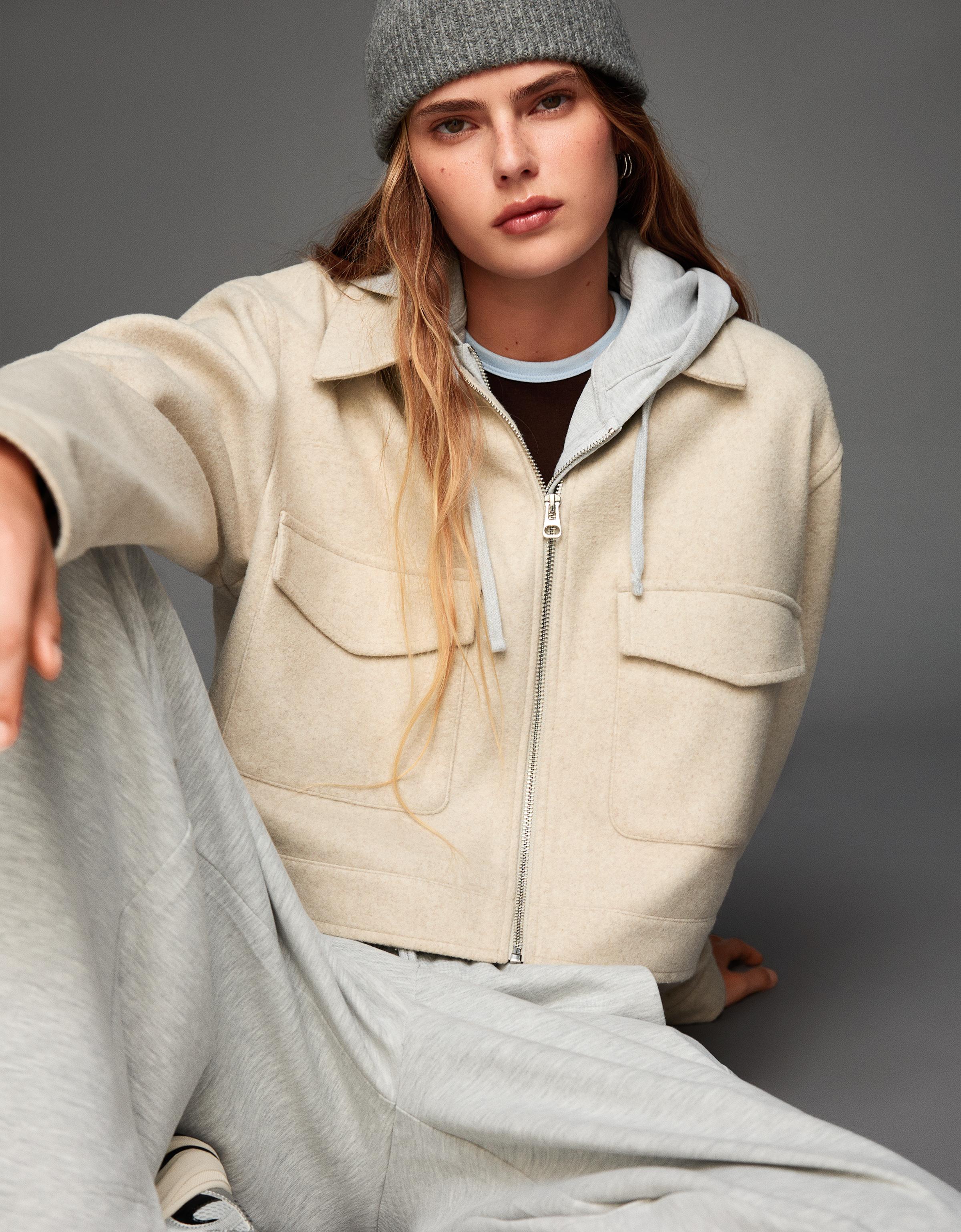 Bershka Jacke Aus Weichem Stoff Damen Xxs Sandfarbe