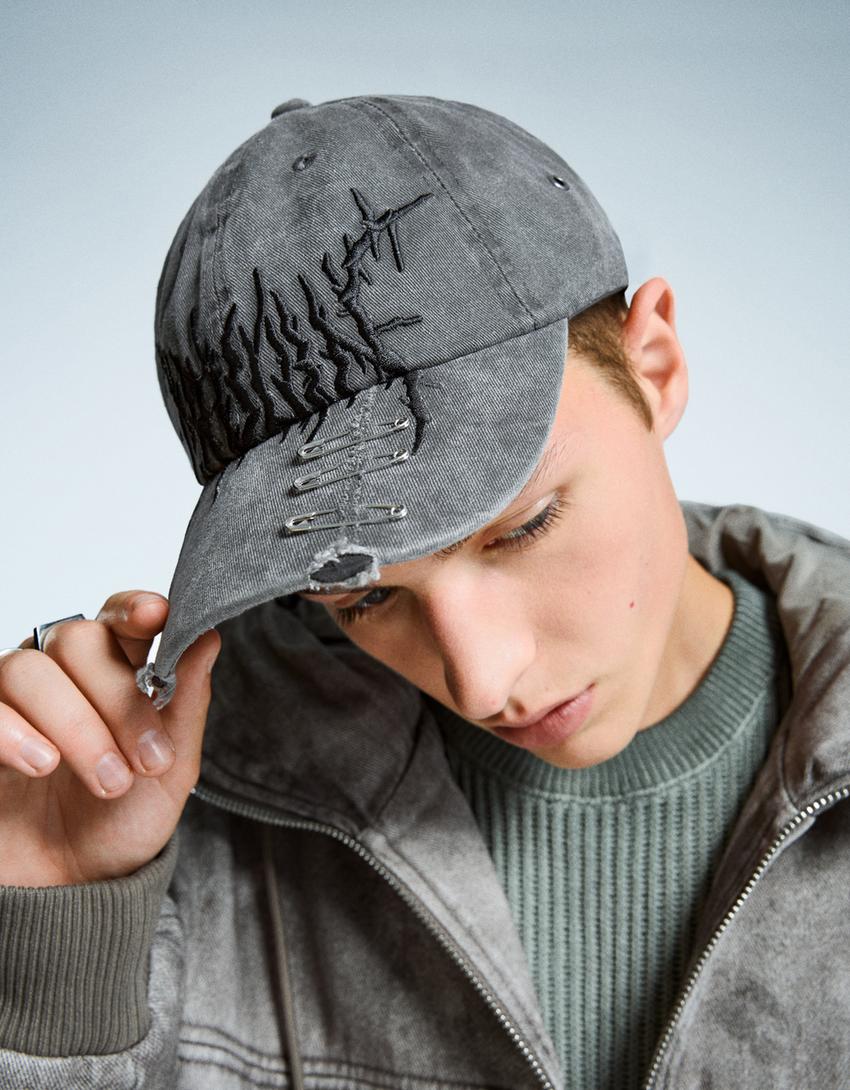 Cap with eyelets-Black