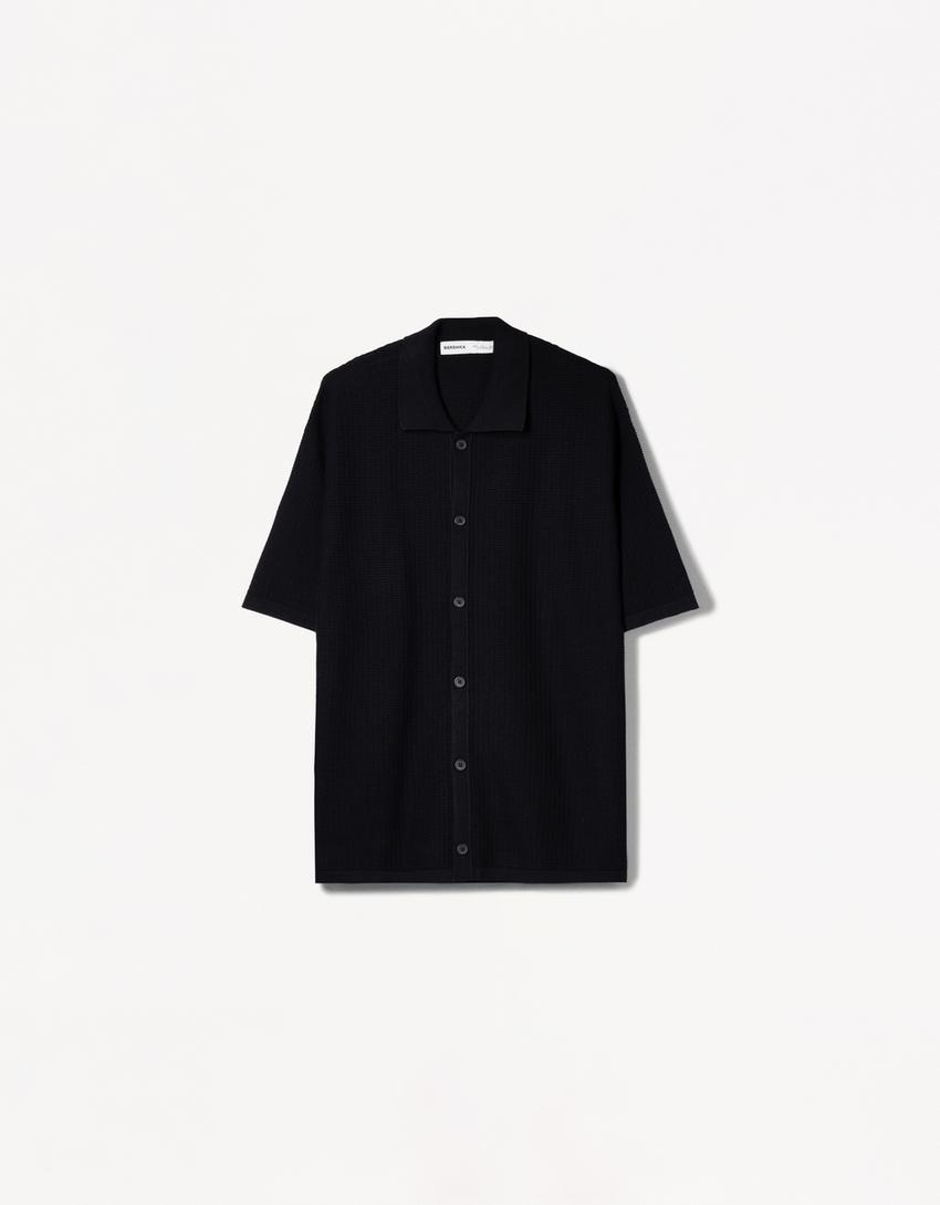 Textured short sleeve shirt-Black