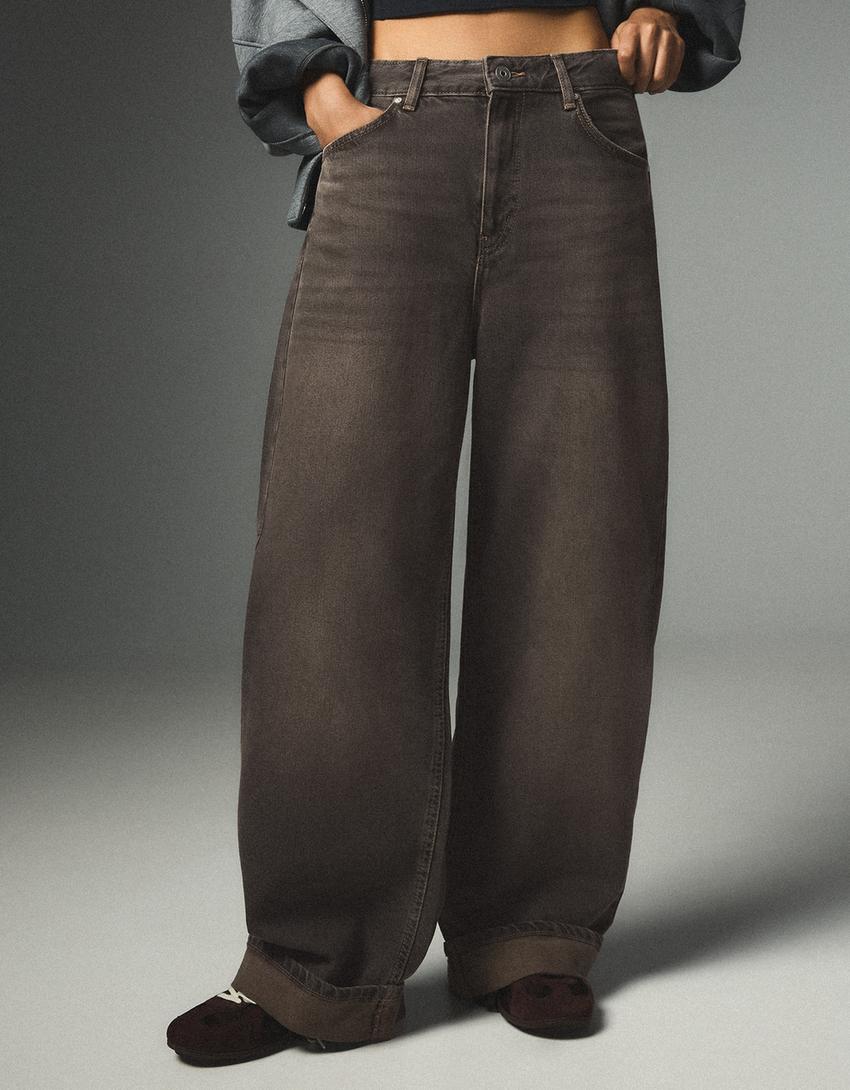 Arka tokalı distressed balloon fit jean-Siyah