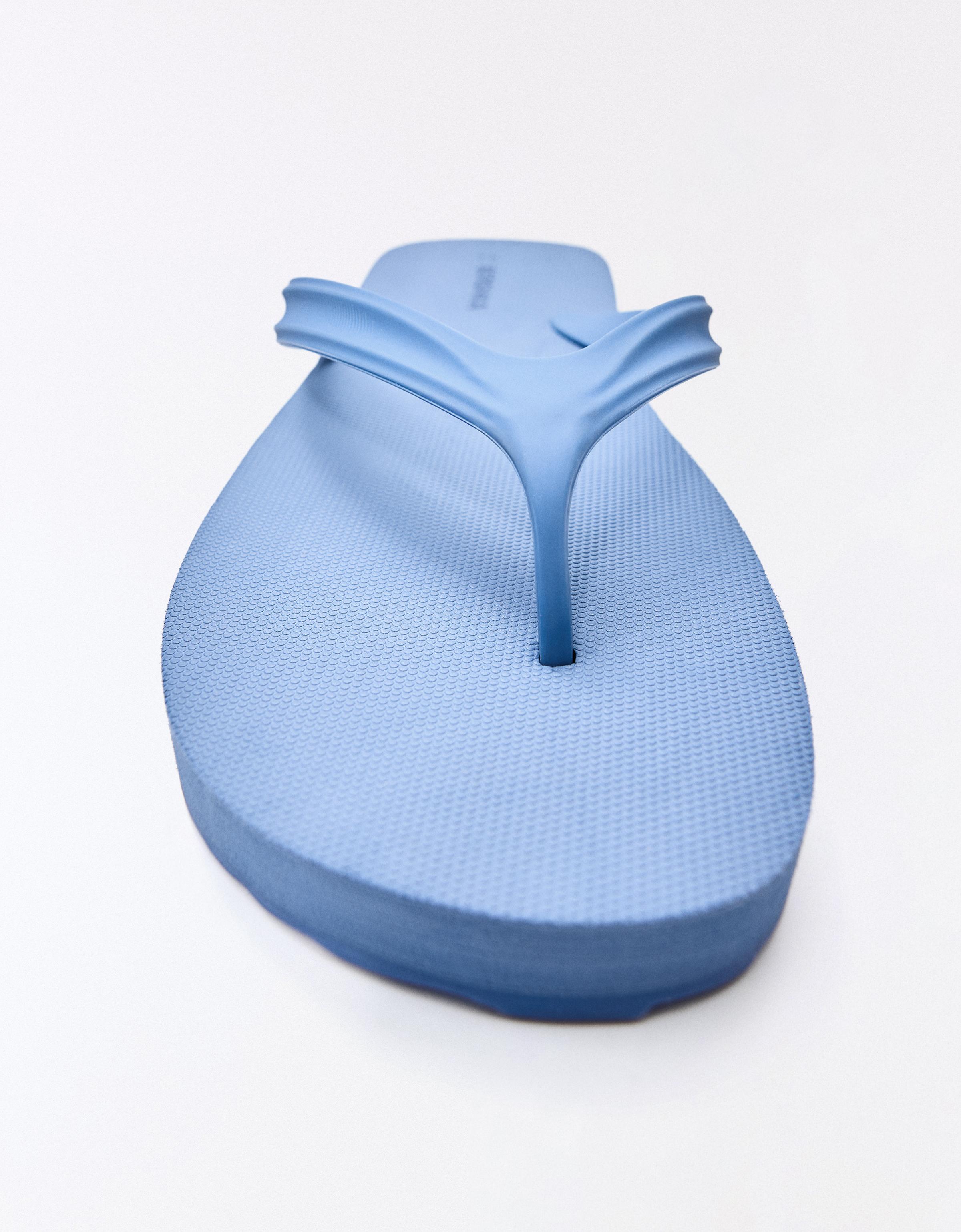 BASIC THONG SANDALS — BLUE