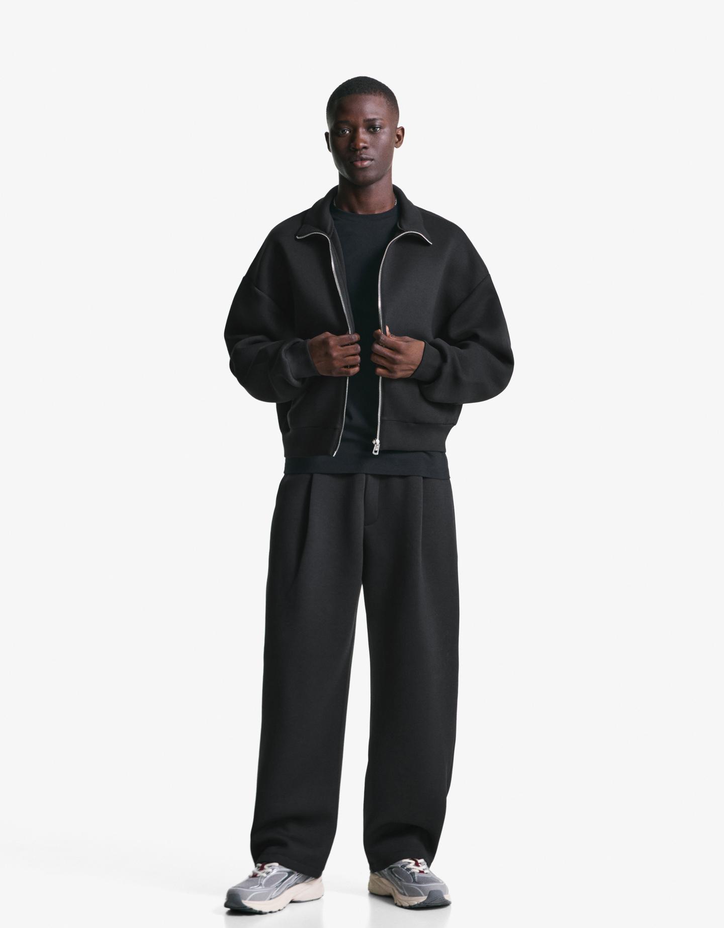 Bershka bluza z suwakiem czarny