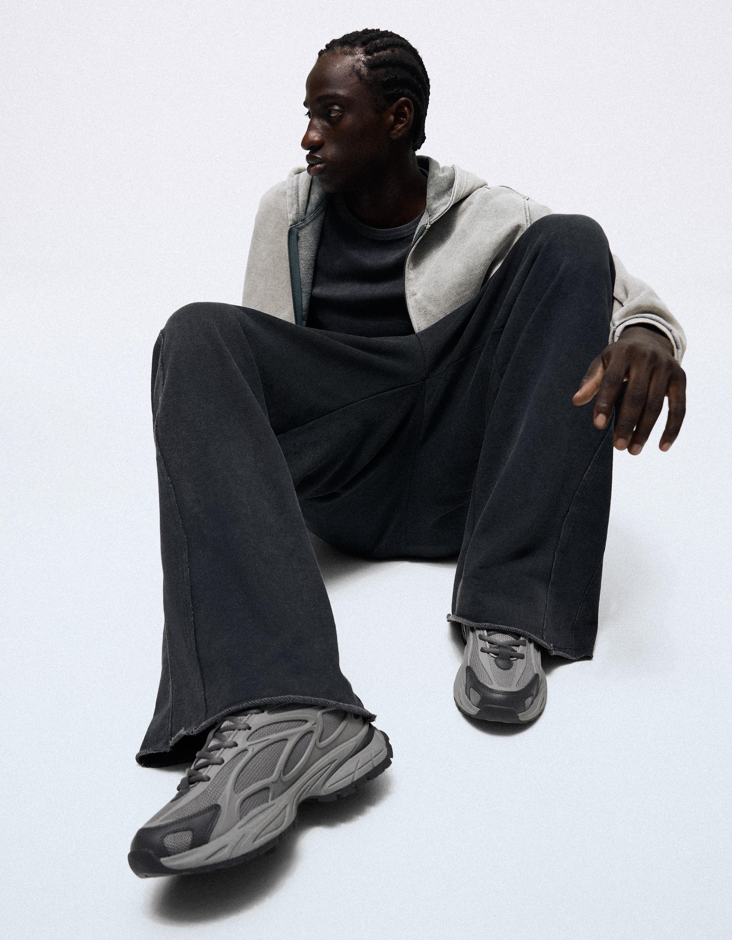 Chunky mixed-material sneakers — Grey