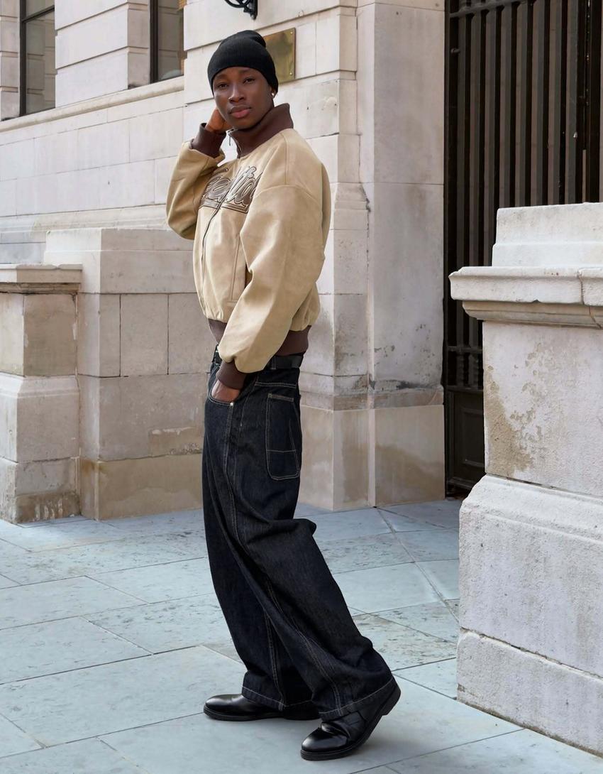 Barrel jeans with crossover buttons-Navy