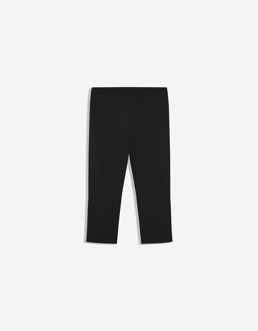 Pantalón capri-Negro