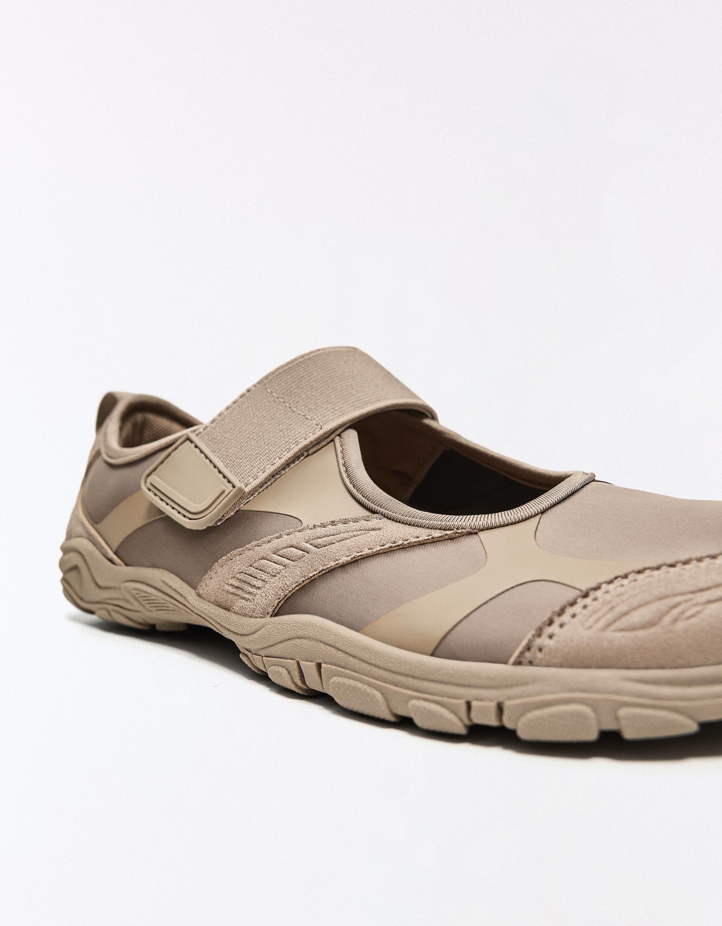BAREFOOT BALLERINAS — TAUPE
