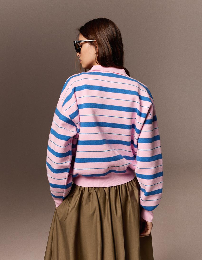 Sweter oversize z kołnierzykiem typu polo-Różowy