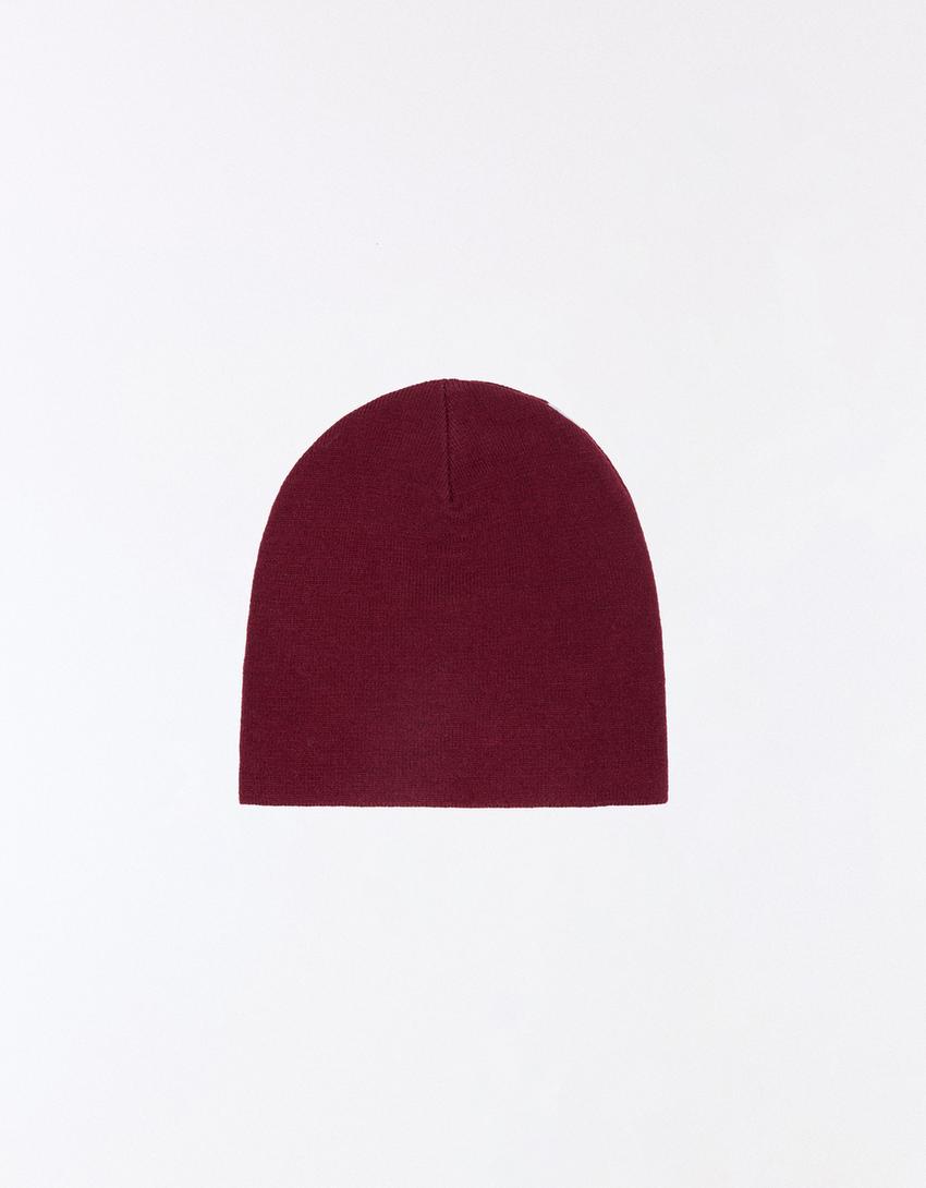 Knitted beanie-Burgundy