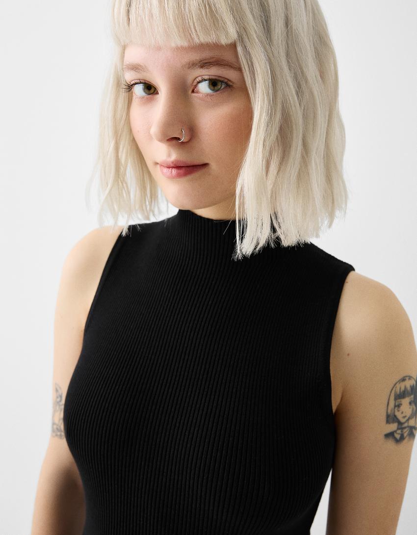 Sleeveless knit high neck mini dress-Black-5