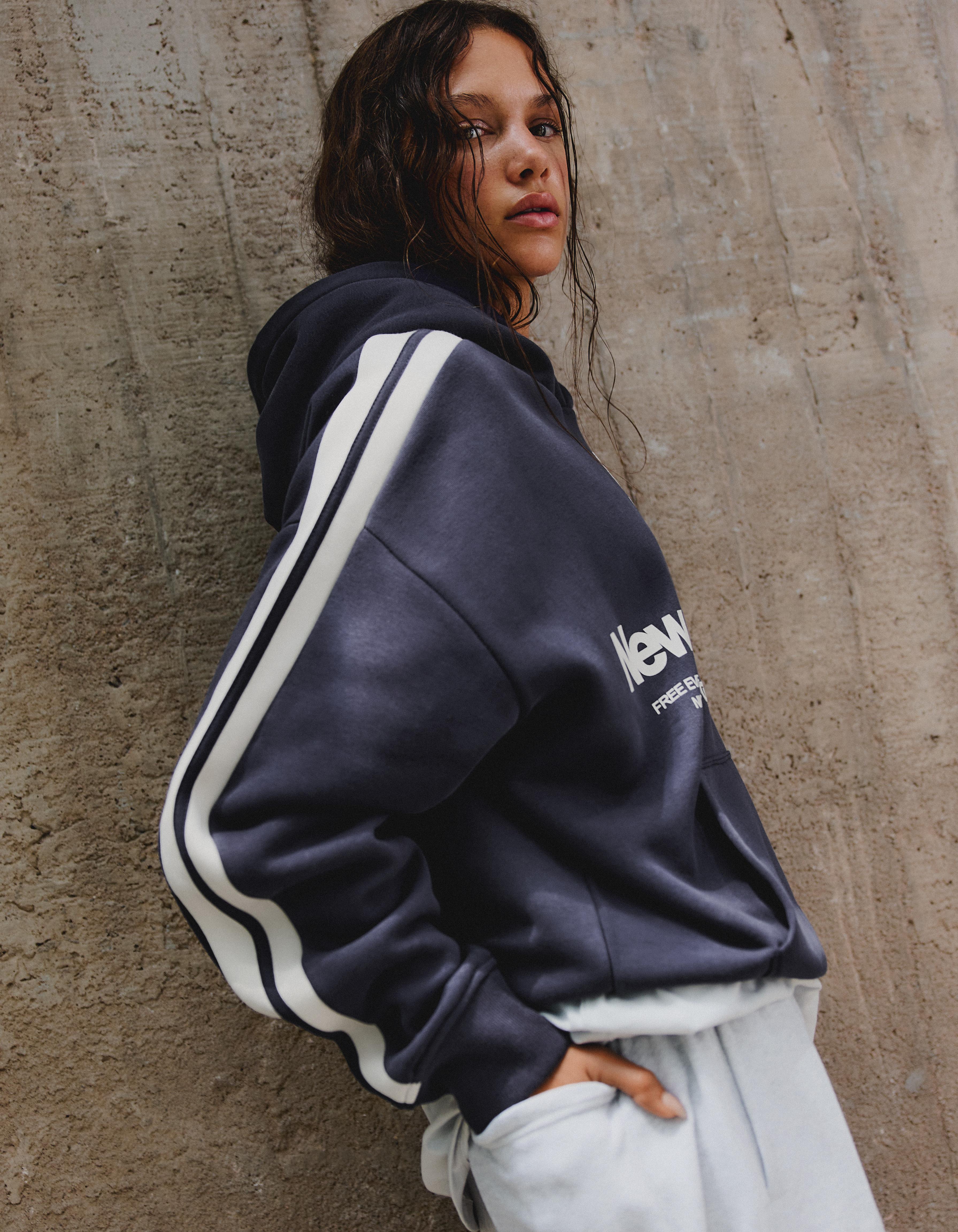 Bershka Sudadera Capucha Print Mujer L Marino