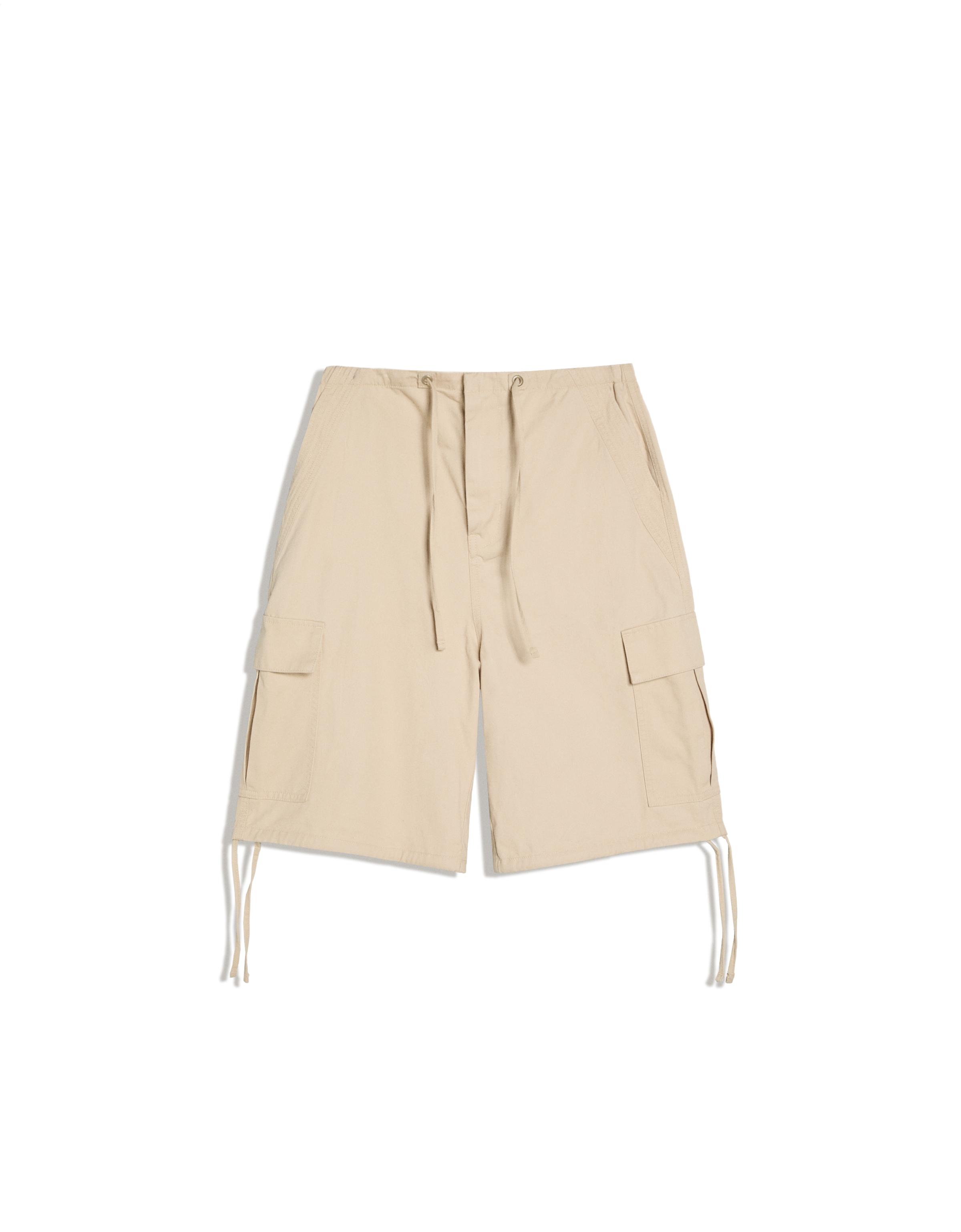 Wide-leg cargo Bermuda shorts