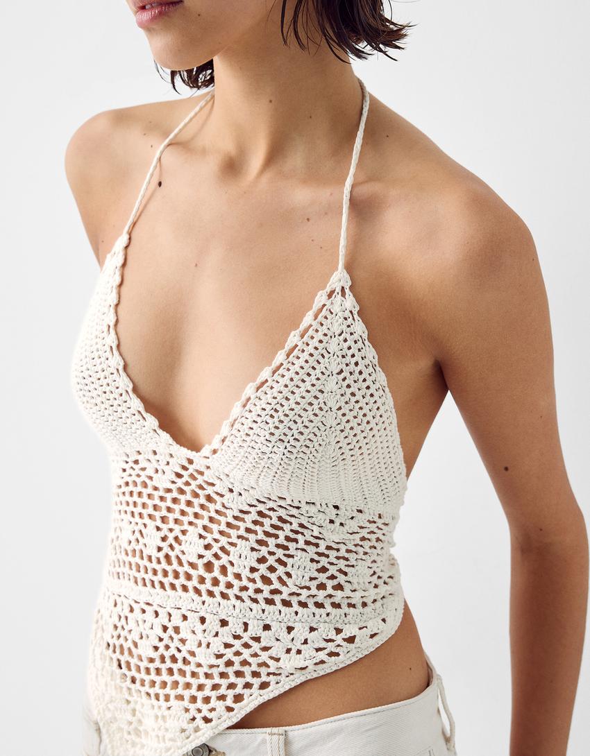 توب كروشيه بياقة هالتر-أبيض مطفي-3