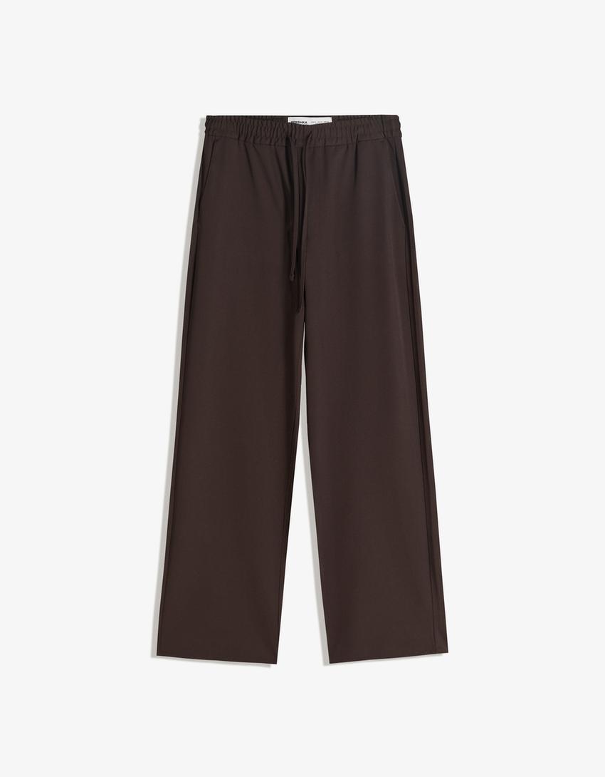 Pantalón straight jogger tailoring-Marrón
