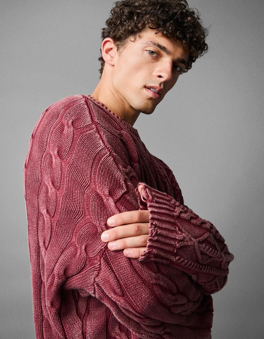 Zopfstrickpullover in Washed-Optik-Granatrot