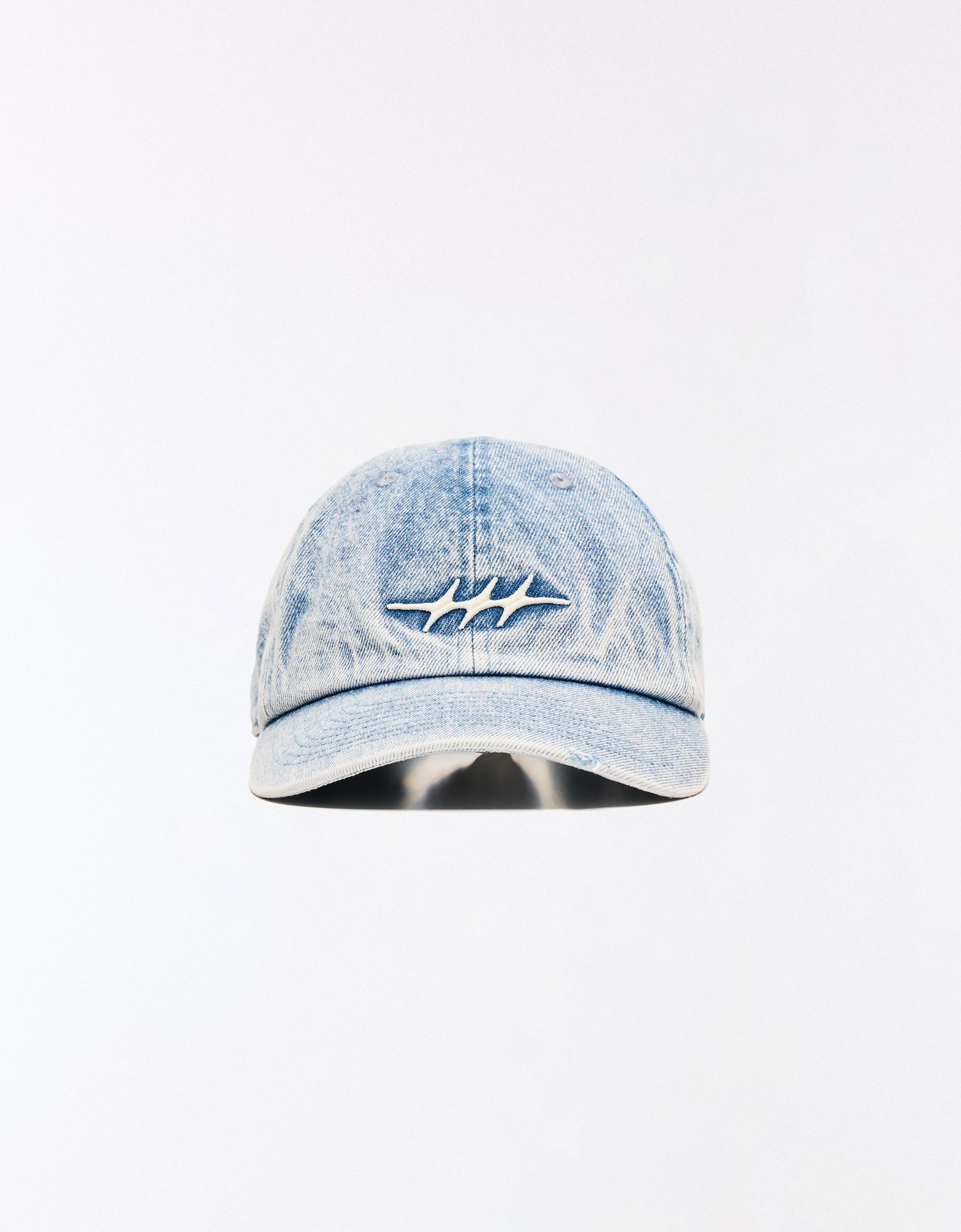 Denim star embroidered cap — White