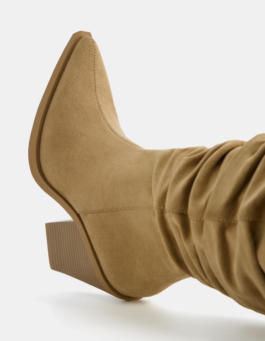 bershka slouchy boots