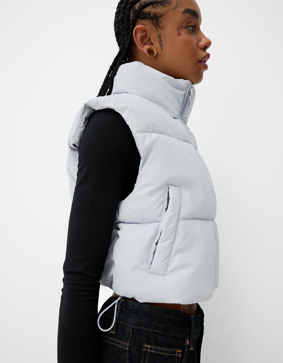 Cropped puffer gilet
