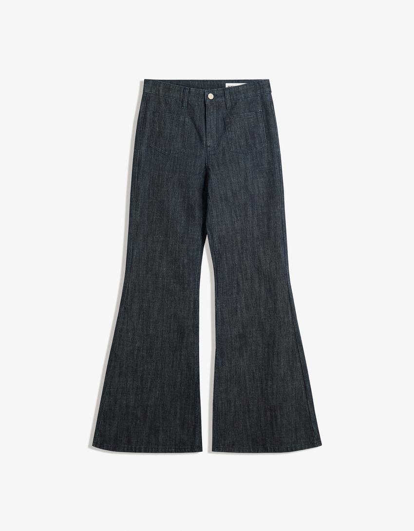 Utsvängda komfortjeans med fickor-Marin-4
