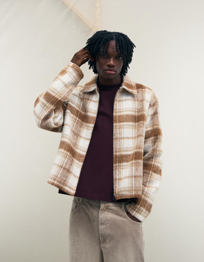 Cazadora boxy cuadros Cazadoras y abrigos Hombre Bershka