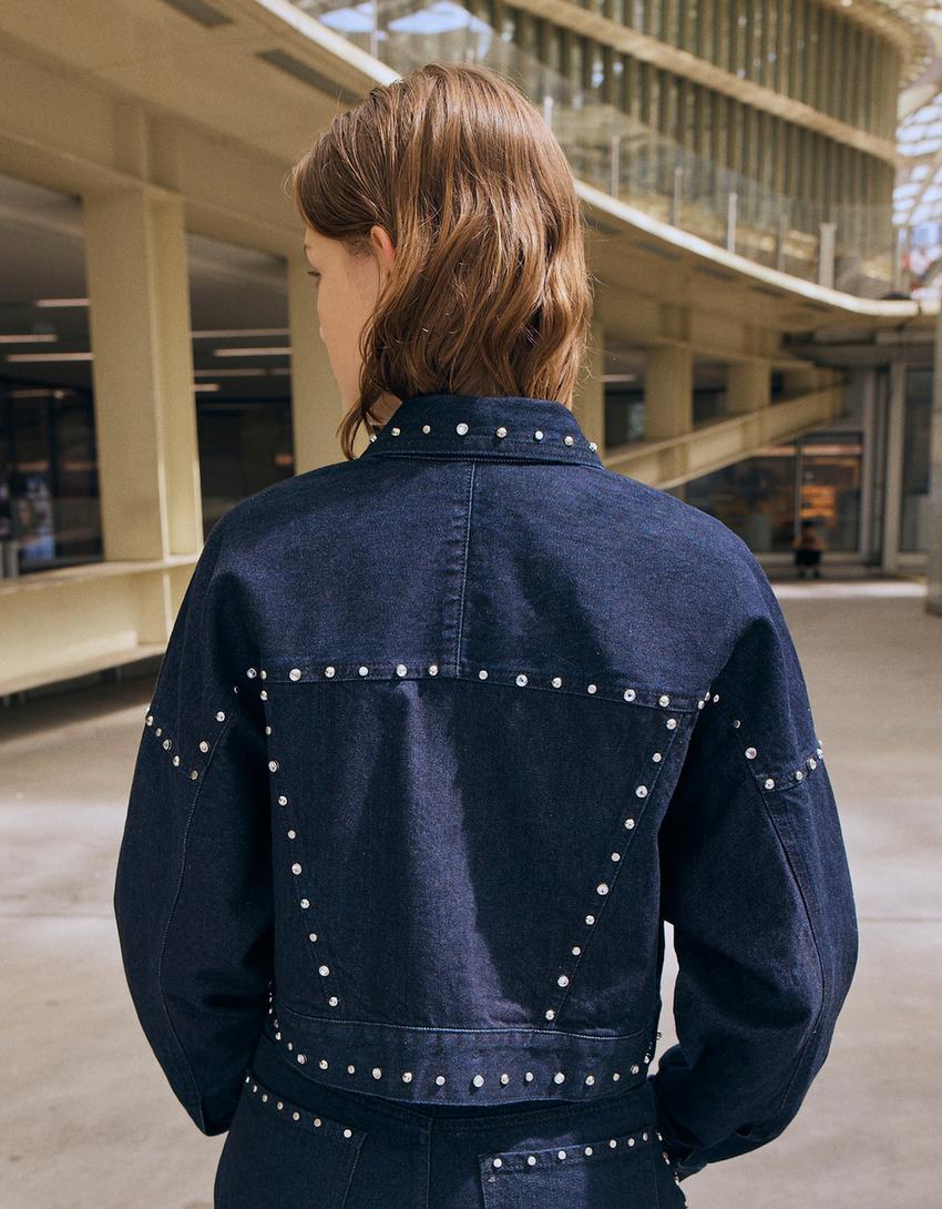 جاكيت دنيم كروب بدبابيس معدنية-كحلي