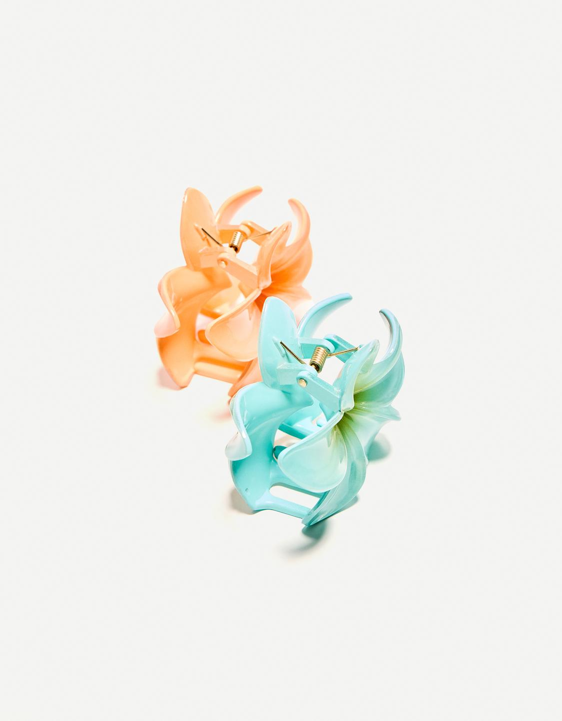 2-pack of flower hair clips