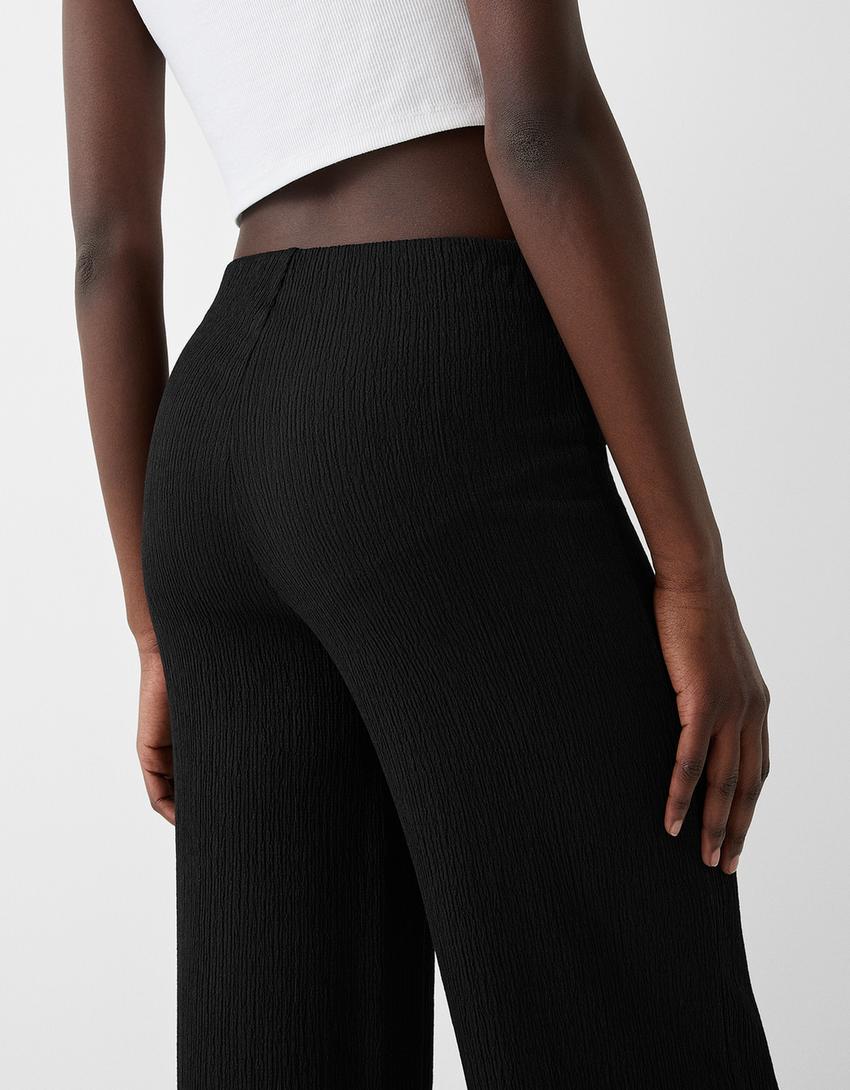 Wide leg embossed pants-Black-3