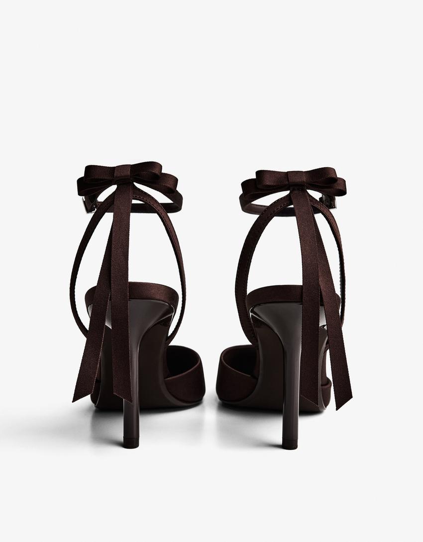 Fiyonklu topuklu ayakkabı-Kahverengi