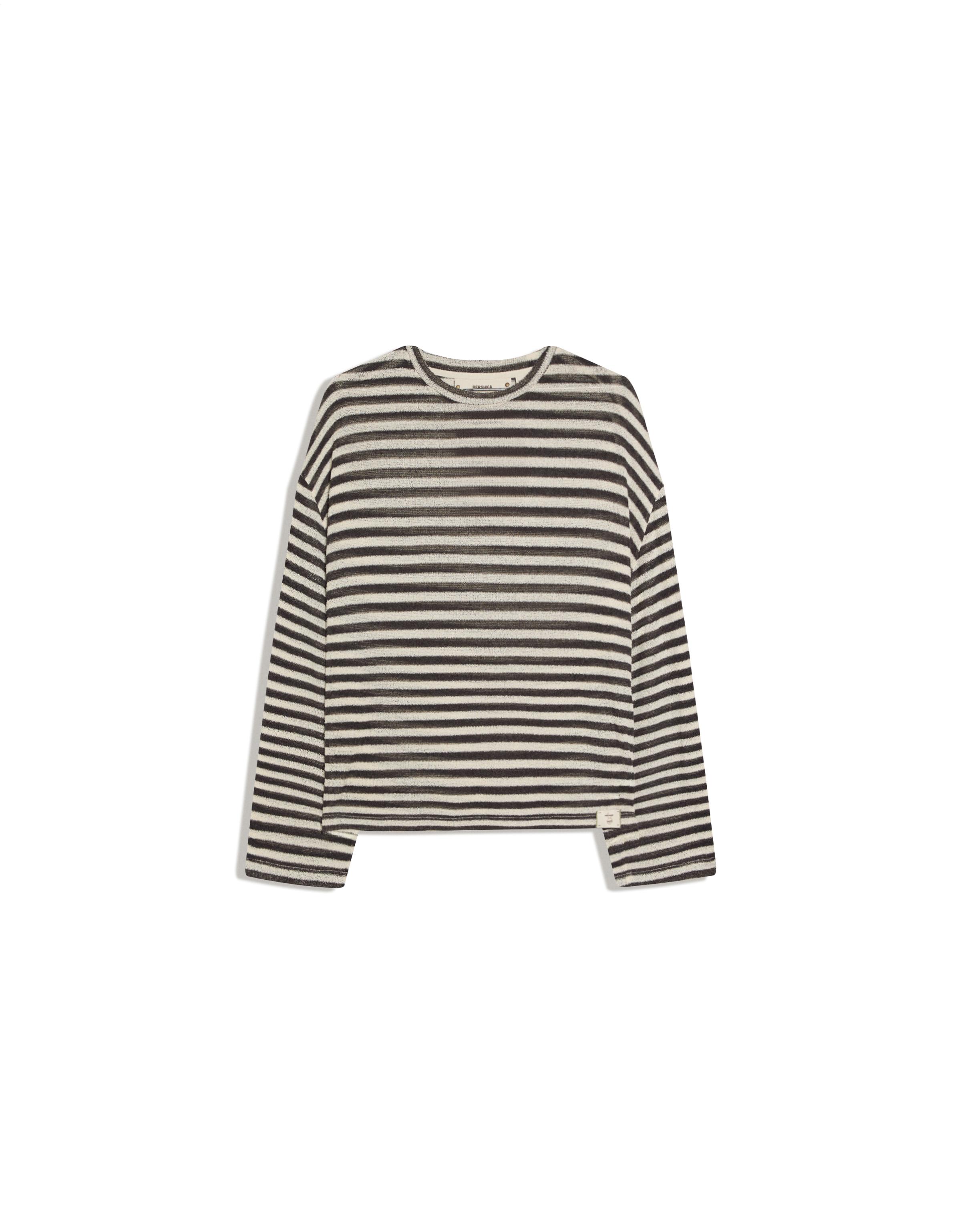 Uzun kollu çizgili tişört